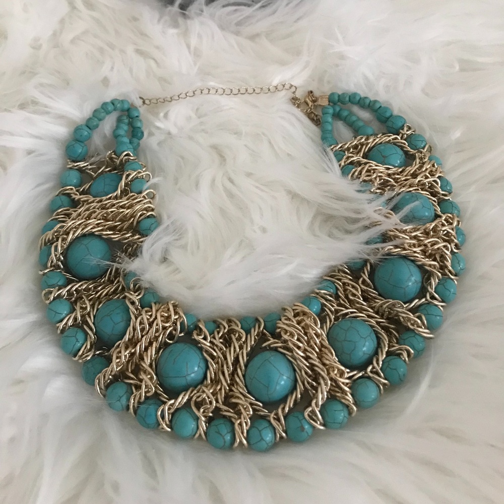 NECKLACE $8 Excellent Condition